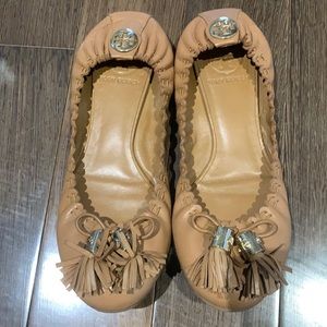 Amazing condition Tory Burch flats! One worn twice. Size 5.5